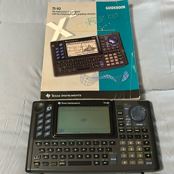 TI 92 Graphing Calculator. Pre owned in working condition - Picture 1 of 14